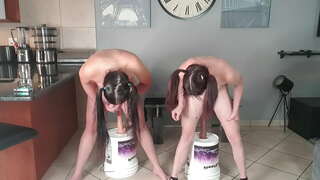 2 naked beag titted pigtailed sluts araon a dhéanamh ar an dildo squat fuck dúshlán le chéile | dildo marcaíocht