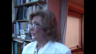 Xhamster.com 2662724 granny w pussy pollta stiallacha agus bréagáin